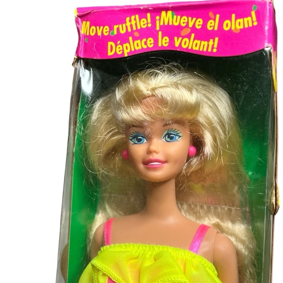 Vintage‎ 1994 Mattel Ruffle Fun Barbie (Brazil Edition) New in Box - Picture 9 of 9